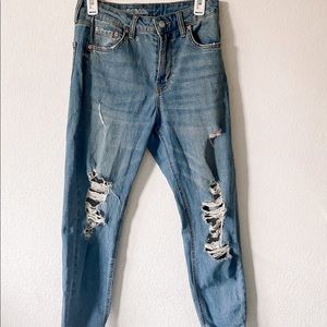 ripped boyfriend jeans (4)